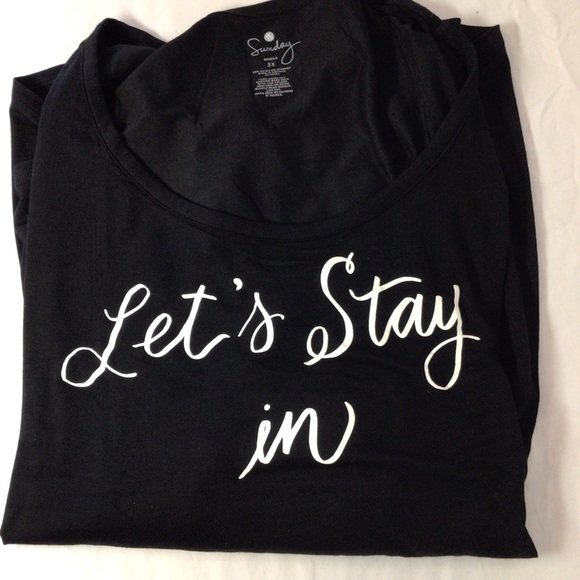 “Let’s stay in” lounge top - Picture 2 of 5